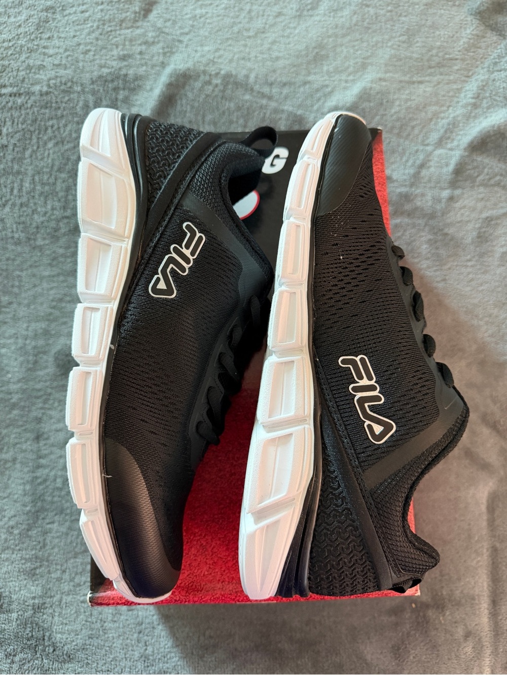 NEW 8.5M/10W Fila Flash Attack Mesh Running Shoes with White Soles